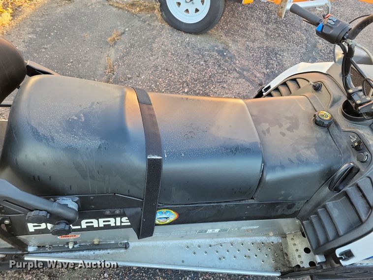 image for item OH9421 (2) snow mobiles