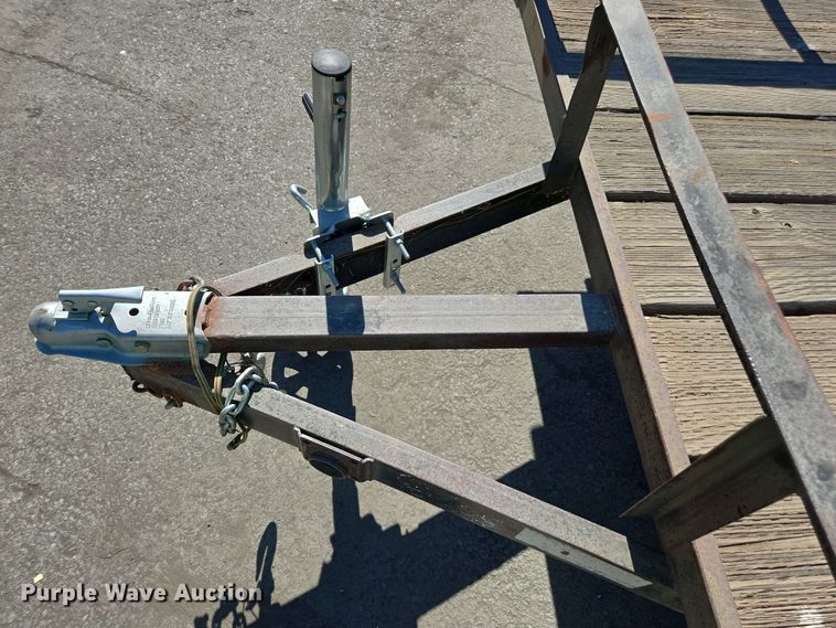 image for item YA0101 1999 Carson utility trailer