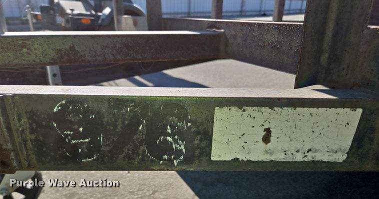 image for item YA0101 1999 Carson utility trailer