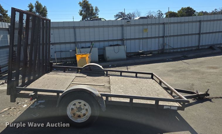 image for item YA0102 2007 Carson utility trailer