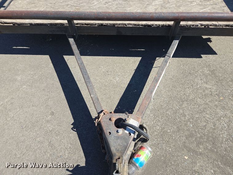 image for item YA0102 2007 Carson utility trailer