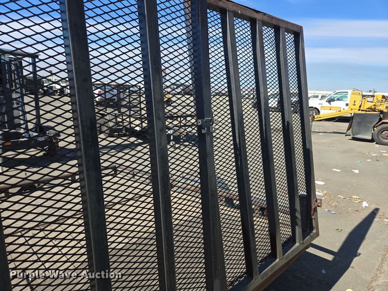 image for item YA0102 2007 Carson utility trailer