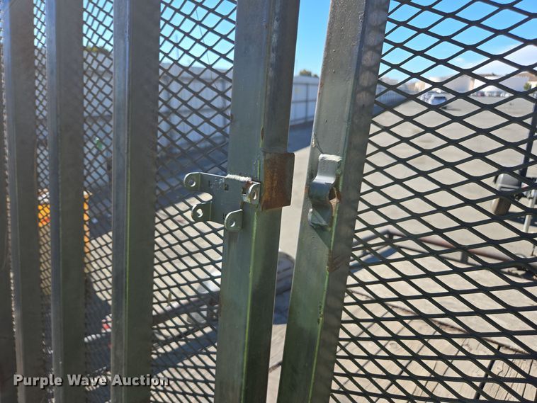 image for item YA0102 2007 Carson utility trailer