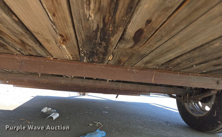 image for item YA0102 2007 Carson utility trailer