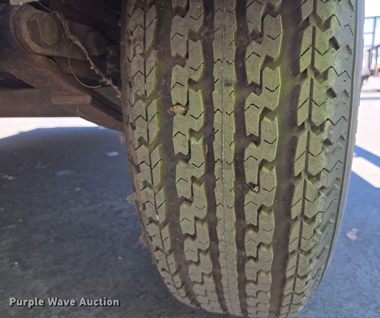 image for item YA0102 2007 Carson utility trailer