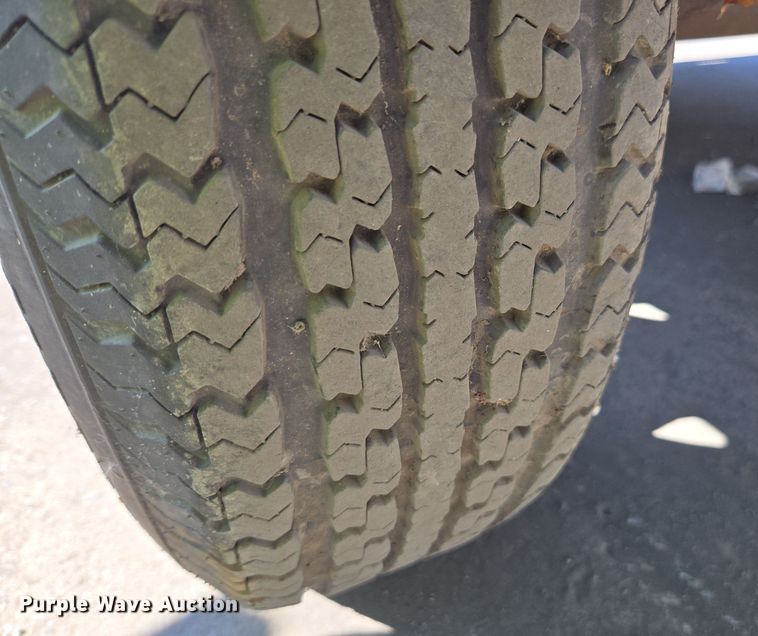 image for item YA0102 2007 Carson utility trailer