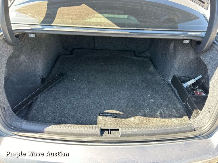 image for item DD3361 2013 Volkswagen  Passat  