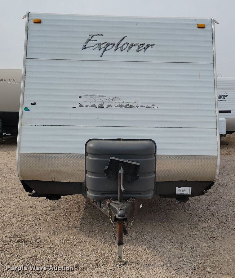 image for item DN3587 2005 Frontier  Explorer M315 camper