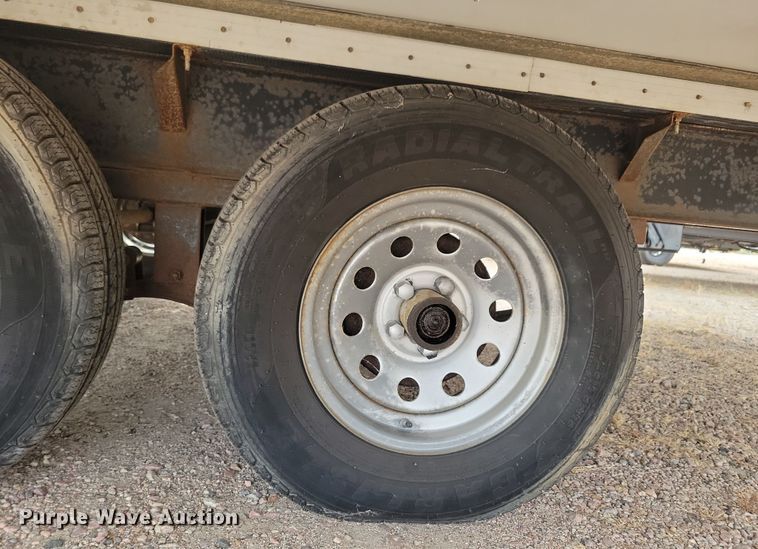 image for item DN3587 2005 Frontier  Explorer M315 camper