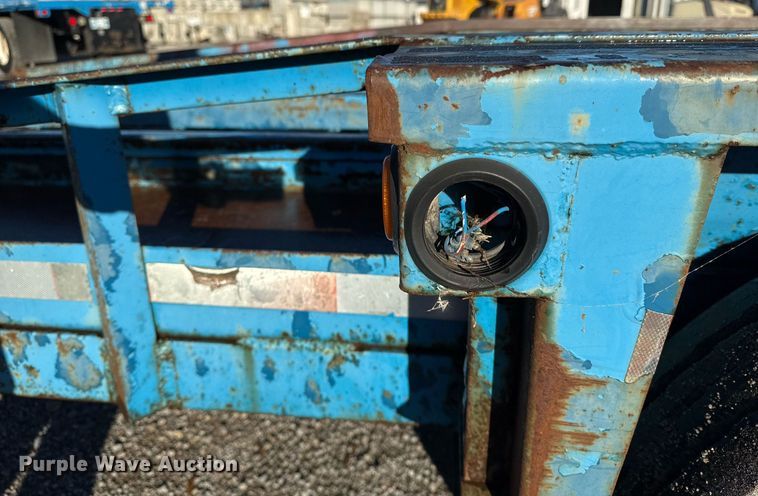 image for item DO7634 2004 Belshe T18 equipment trailer