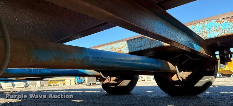 image for item DO7634 2004 Belshe T18 equipment trailer