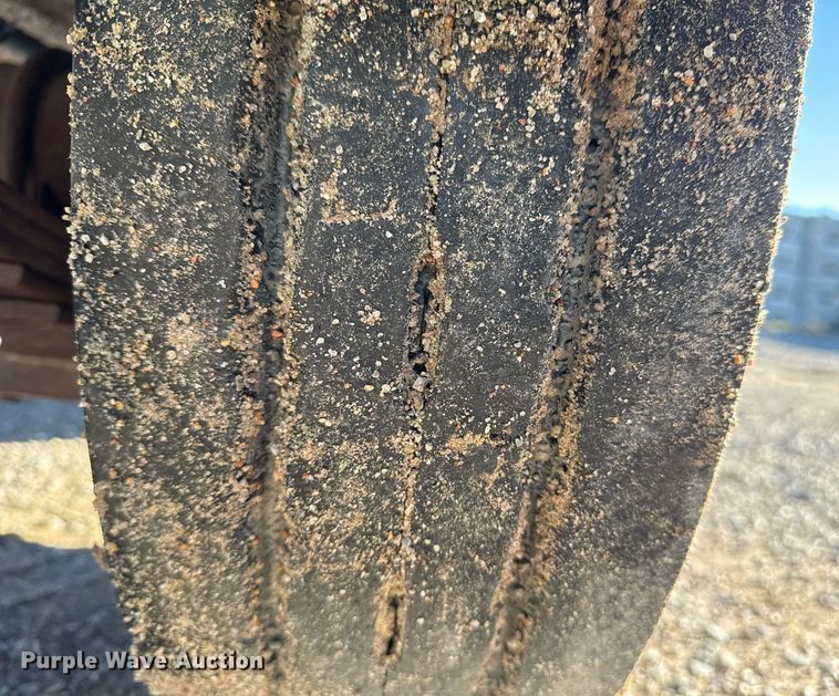 image for item DO7634 2004 Belshe T18 equipment trailer