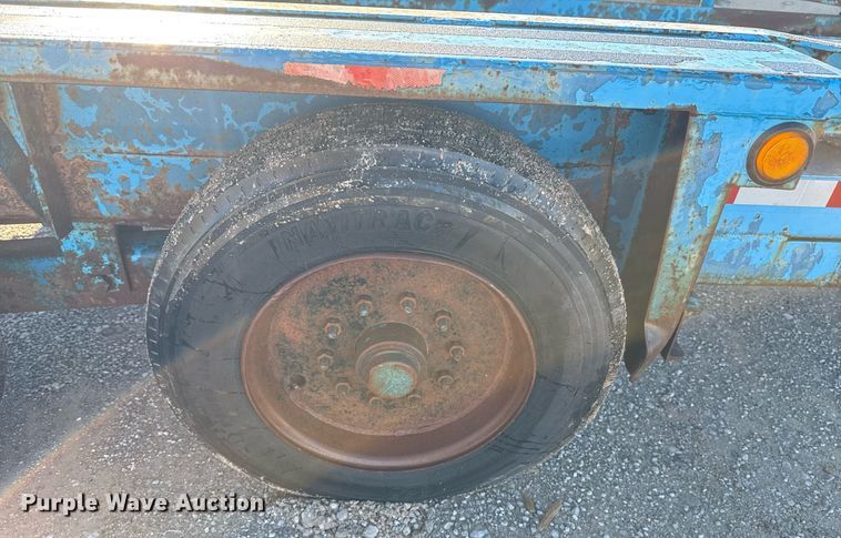 image for item DO7634 2004 Belshe T18 equipment trailer