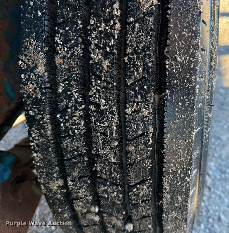 image for item DO7634 2004 Belshe T18 equipment trailer