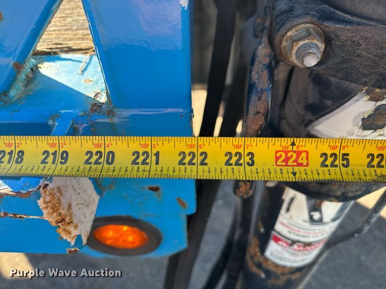 image for item DO7637 2004 International 4300 crane truck