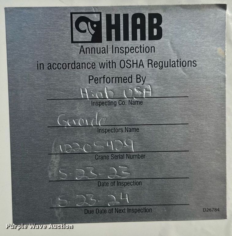 image for item DO7637 2004 International 4300 crane truck