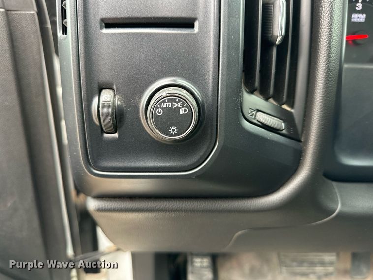 image for item DP5948 2018 Chevrolet Silverado 1500 Double Cab pickup truck