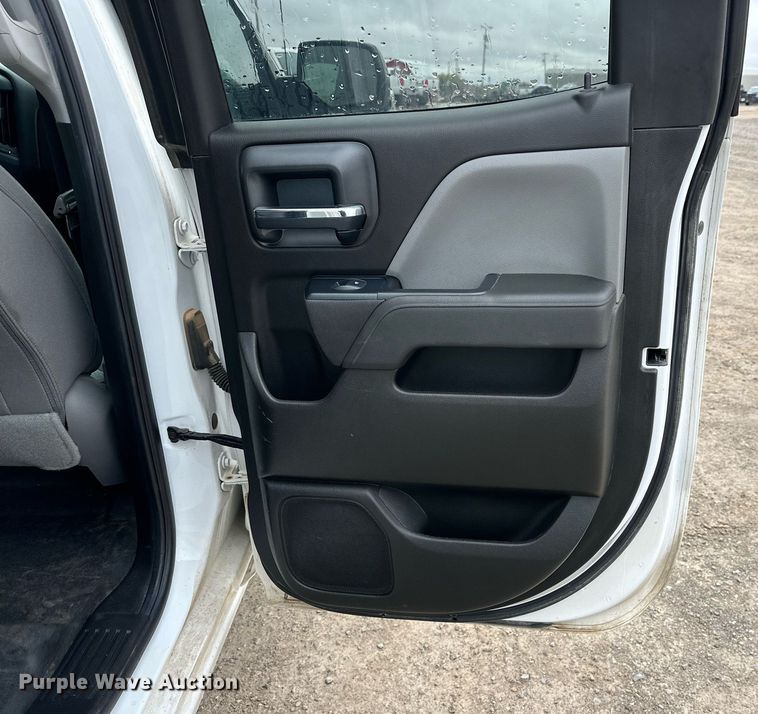 image for item DP5948 2018 Chevrolet Silverado 1500 Double Cab pickup truck