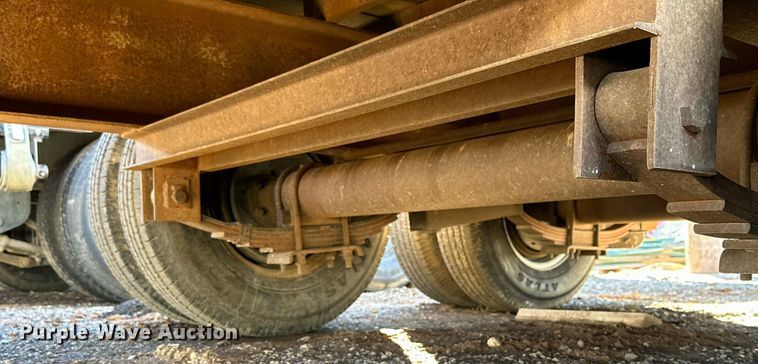 image for item DP5990 2001 PJ Trailers  equipment trailer