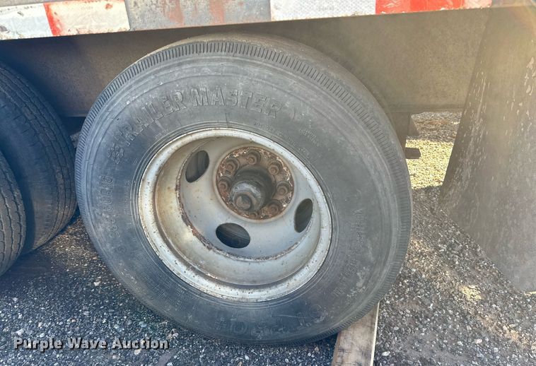 image for item DP5990 2001 PJ Trailers  equipment trailer