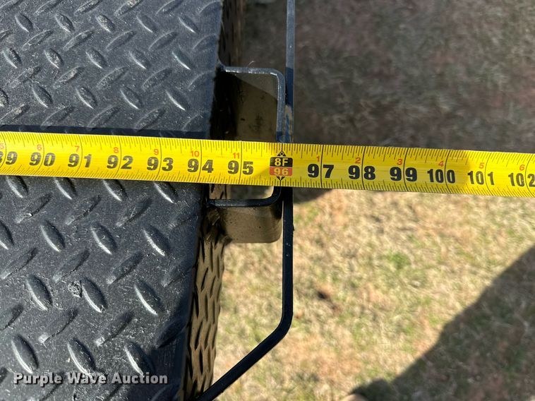 image for item DP6005 2016 Ford F350 Super Duty flatbed pickup truck