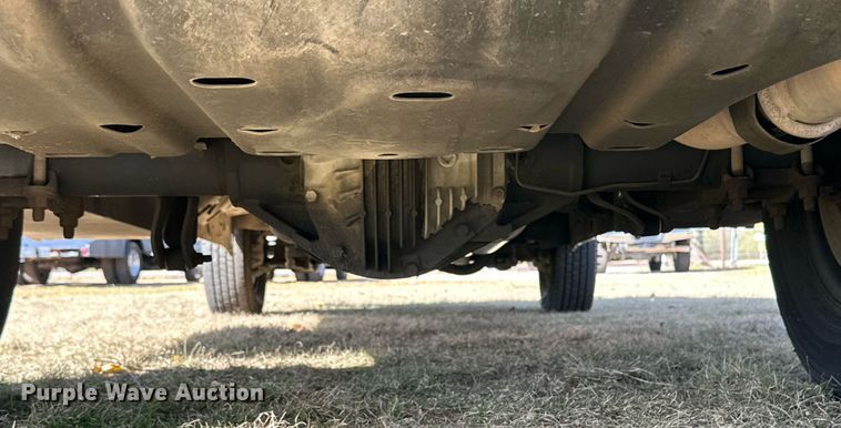 image for item DP6005 2016 Ford F350 Super Duty flatbed pickup truck