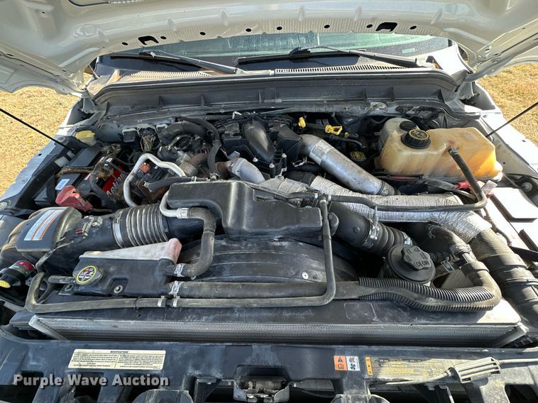 image for item DP6005 2016 Ford F350 Super Duty flatbed pickup truck