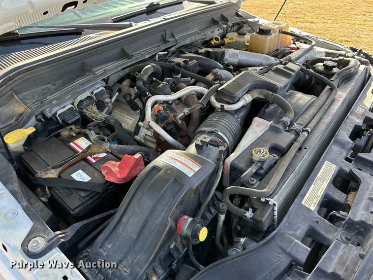 image for item DP6005 2016 Ford F350 Super Duty flatbed pickup truck