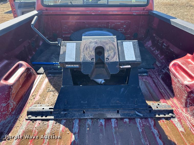 image for item DQ3121 2001 Ford F250 Super Duty SuperCab pickup truck