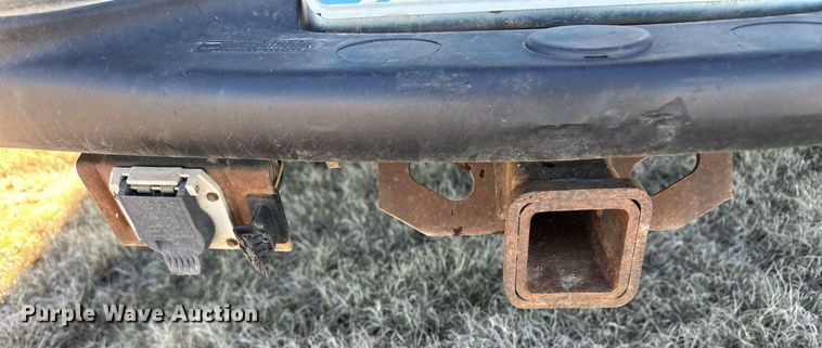 image for item DQ3121 2001 Ford F250 Super Duty SuperCab pickup truck