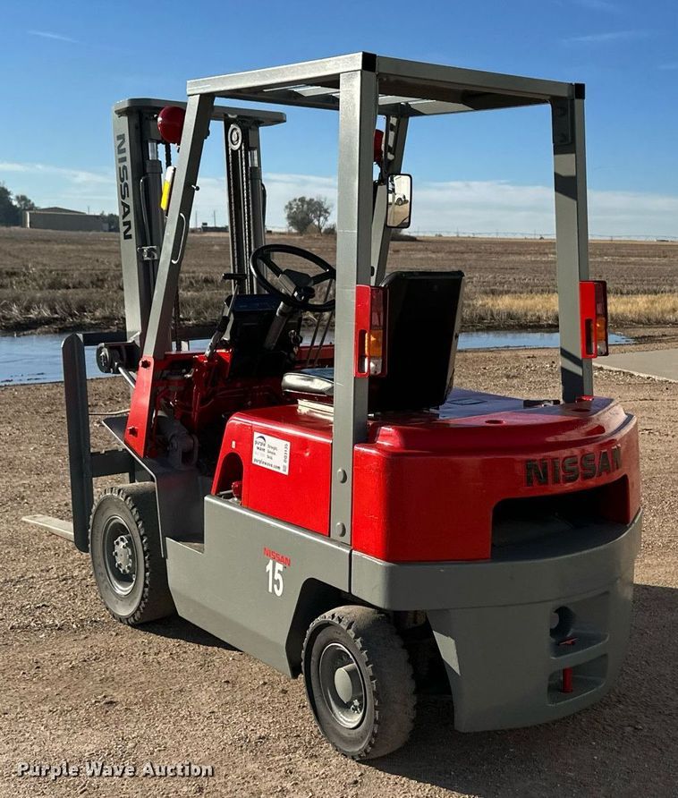 image for item DQ3135 Nissan NJ01 forklift