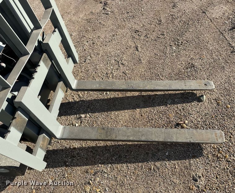 image for item DQ3135 Nissan NJ01 forklift