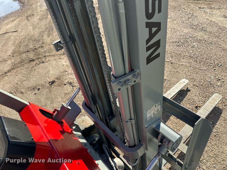 image for item DQ3135 Nissan NJ01 forklift