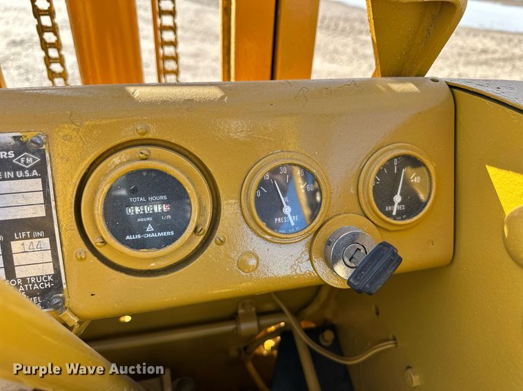 image for item DQ3136 Allis-Chalmers FT20-24 forklift