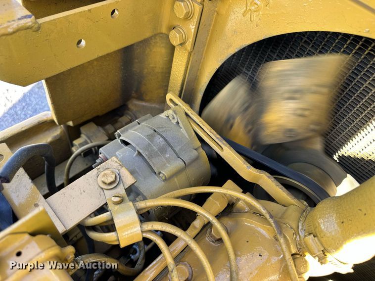 image for item DQ3136 Allis-Chalmers FT20-24 forklift