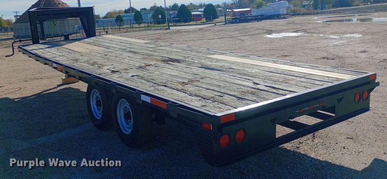 image for item DQ3138 1988 Gold Star equipment trailer