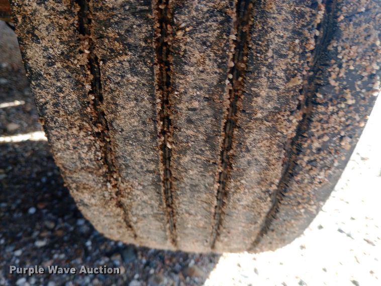 image for item DQ3139 2005 Trailmaster equipment trailer