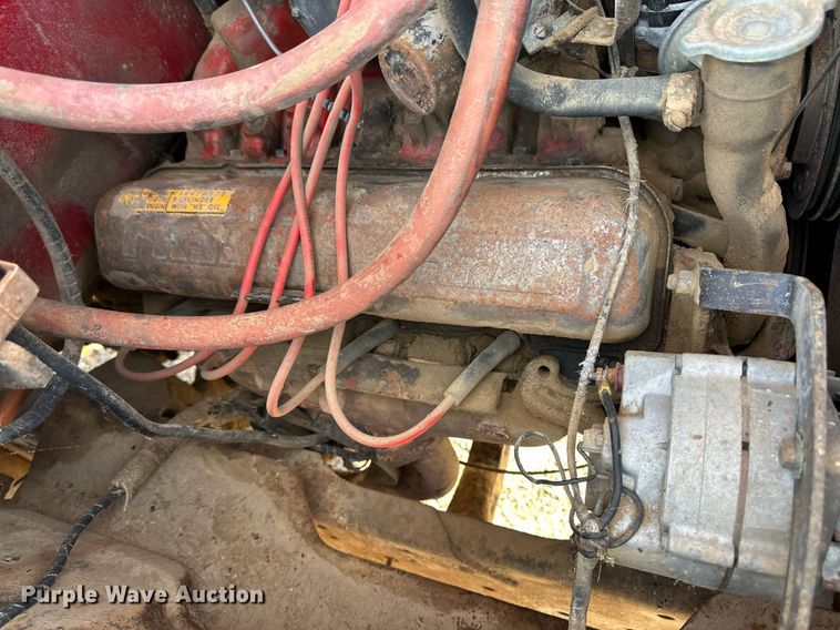 image for item DQ3169 1967 International Loadstar 1600 grain truck