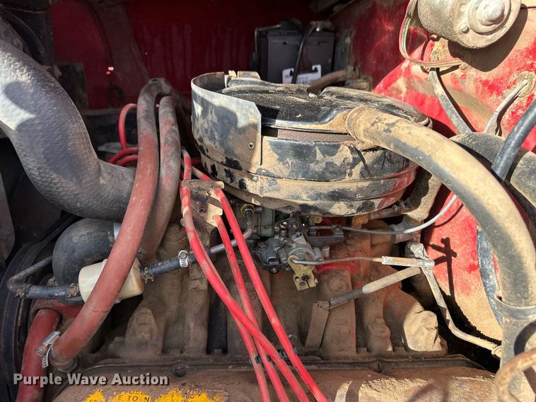 image for item DQ3169 1967 International Loadstar 1600 grain truck