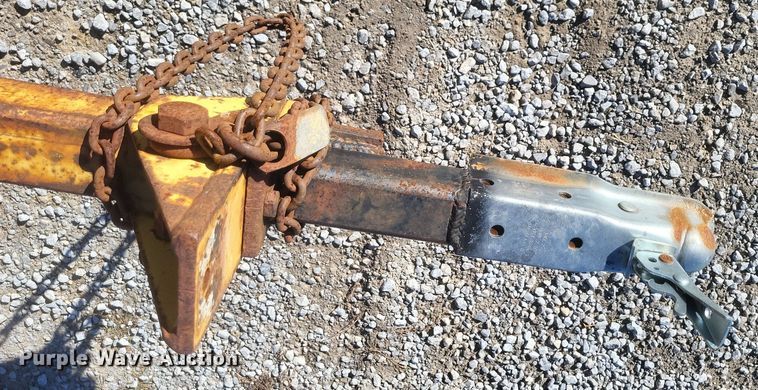 image for item DQ3764 1990 Vermeer 1600A wood chipper