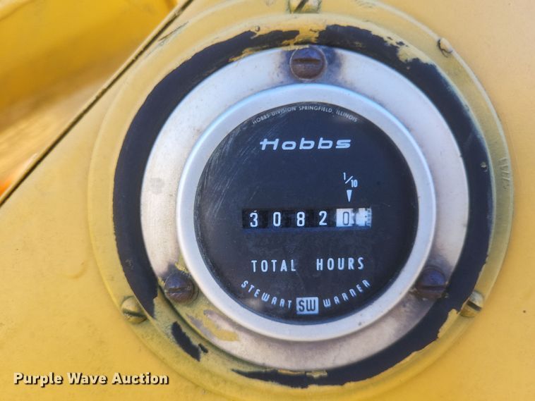 image for item DQ3764 1990 Vermeer 1600A wood chipper