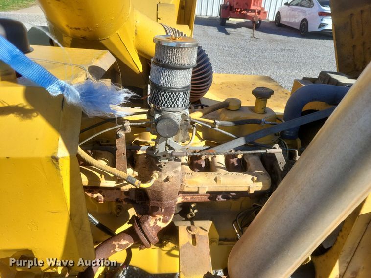 image for item DQ3764 1990 Vermeer 1600A wood chipper