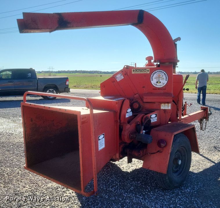 image for item DQ3765 1990 Eeger Beever 290 wood chipper