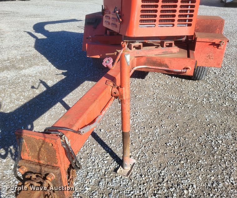 image for item DQ3765 1990 Eeger Beever 290 wood chipper