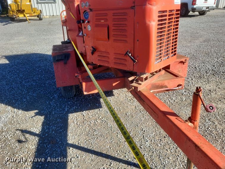 image for item DQ3765 1990 Eeger Beever 290 wood chipper