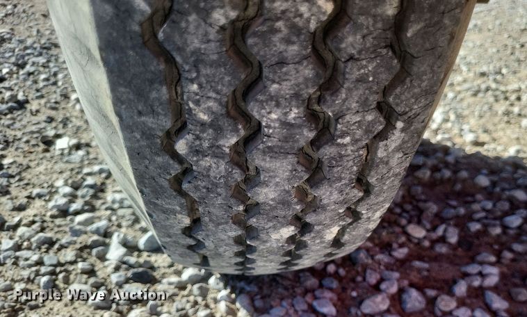 image for item DQ3765 1990 Eeger Beever 290 wood chipper