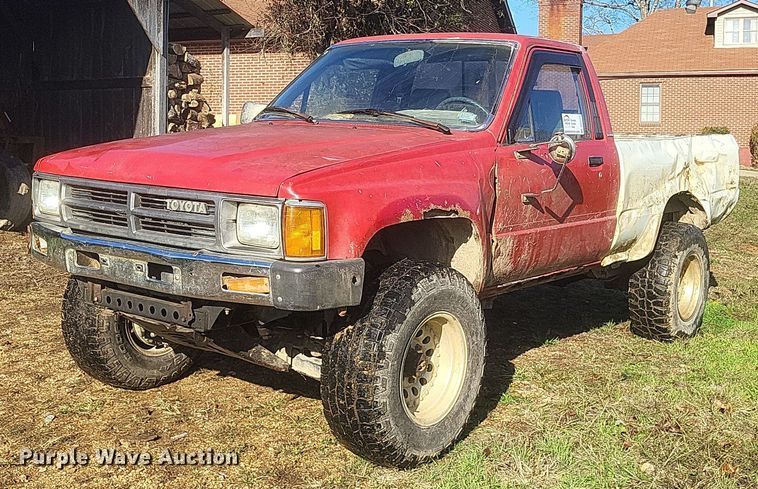 image for item DQ3777 1987 Toyota Tacoma pickup truck