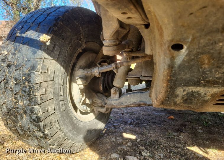 image for item DQ3777 1987 Toyota Tacoma pickup truck