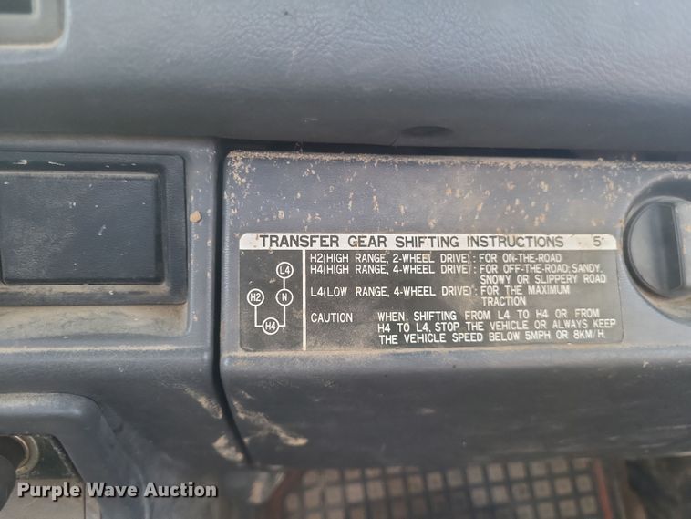 image for item DQ3777 1987 Toyota Tacoma pickup truck