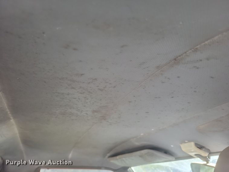 image for item DQ3777 1987 Toyota Tacoma pickup truck